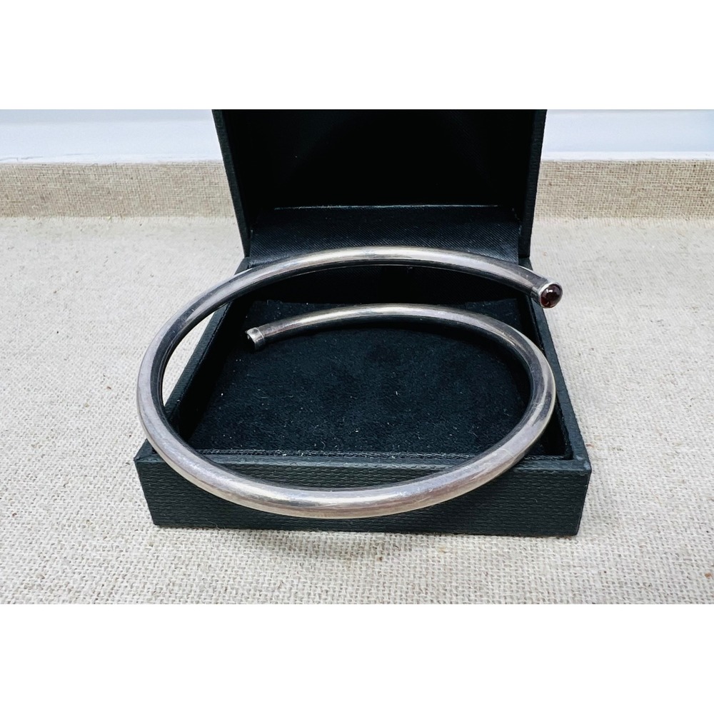 Vintage Sterling Silver Brutalist Garnet Bypass Torque Tubular Bangle Bracelet